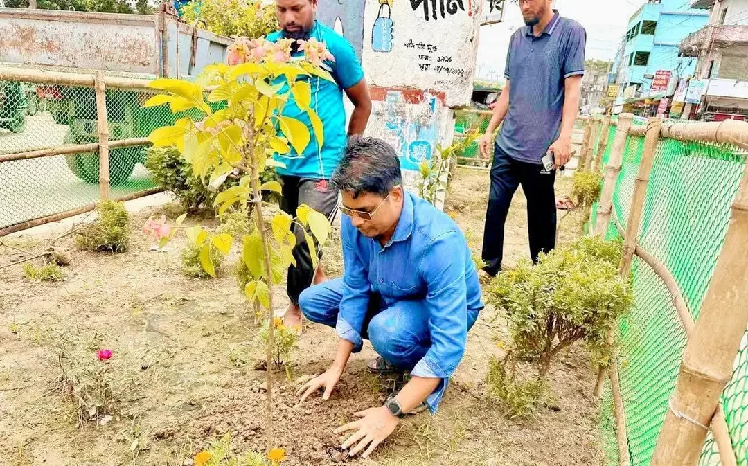 ফুলপুরে উন্নয়ন ও মানবিক সেবায় প্রশংসিত সহকারী কমিশনার (ভূমি) শফিকুল ইসলাম
