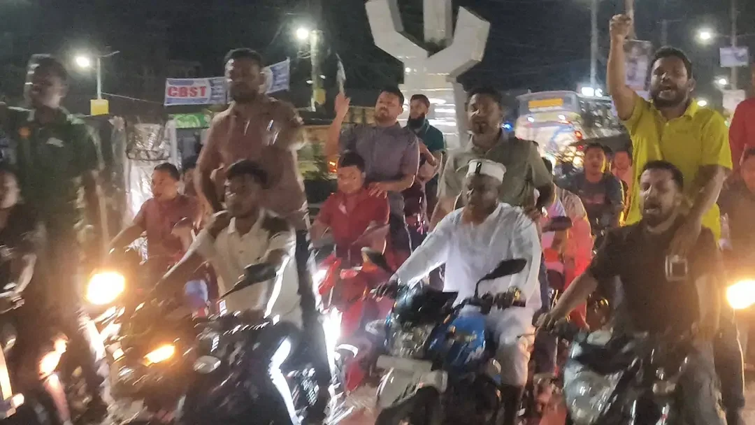 ফুলপুরে আওয়ামী লীগের বিরুদ্ধে যুবদলের বিক্ষোভ মিছিল
